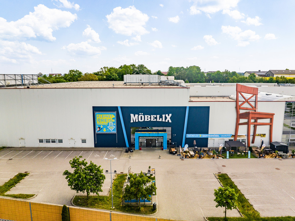 Download Möbelix Braunau 01.jpg